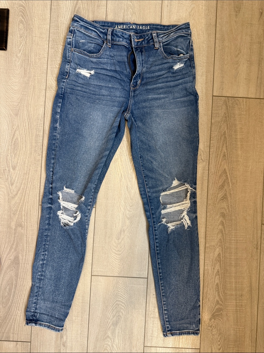 American Eagle Outfitters Women's Ripped Skinny Jeans - Blue Wash